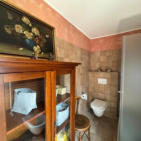 Casa Fabrizia * ורנה